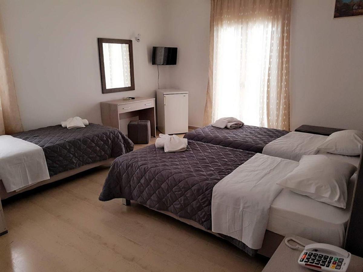 Nikos Hotel Картерадос Екстер'єр фото